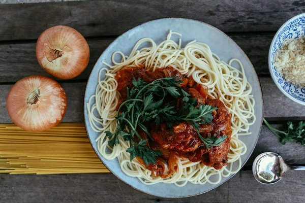 Welche Technologien verbessern die Energieeffizienz von Fahrzeugen?